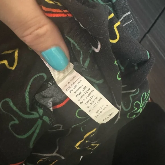 Lularoe St. Patrick’s Day Leggings - Picture 3 of 4
